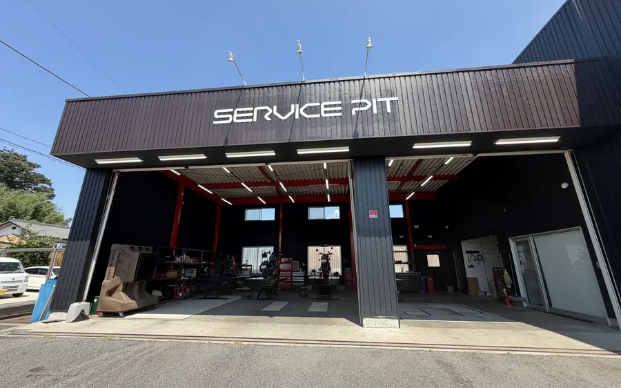 4連リフトの整備工場