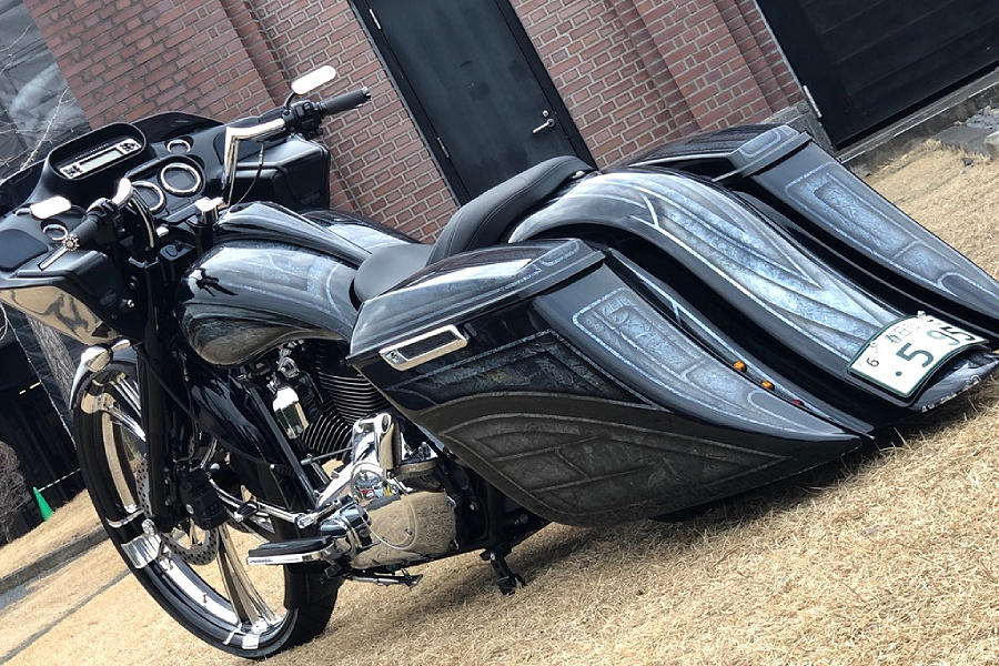 バガースタイル Bagger Style 大型バイク ハーレーカスタム ジーラックス G Lux Motoring